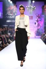 Model walk the ramp for Varun Bahl at LFW 2014 Day 6 on 24th Aug 2014
